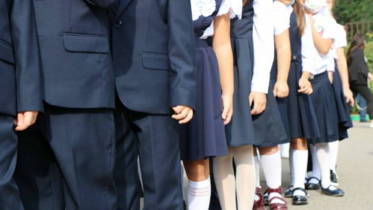 В Беларуси перед 1 сентября назвали самый популярный цвет школьной формы