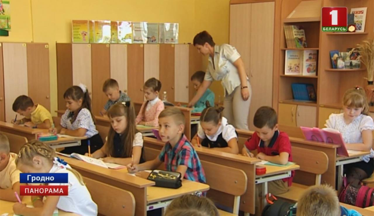 Белорусским родителям объяснили, могут ли школы размещать фото учеников в соцсетях и на сайте