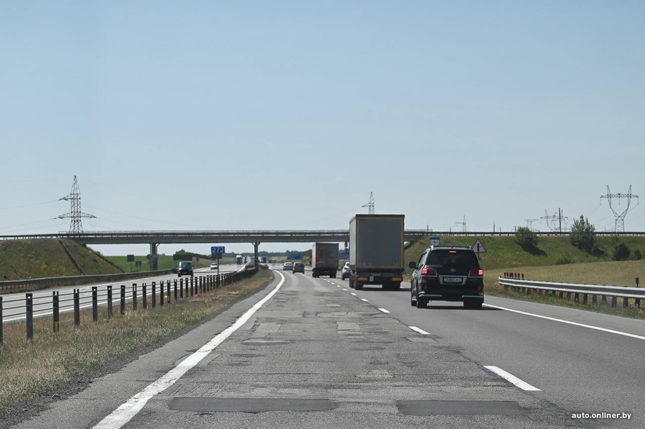 За городом плохие дороги? Белорусам дали пару дней, чтобы пожаловаться на них в Госконтроль