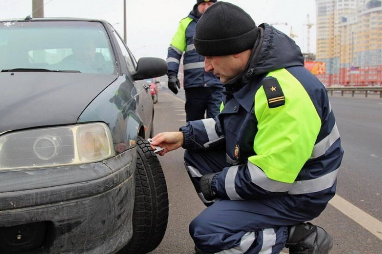 За какие зимние шины в Беларуси можно получить штраф от ГАИ?