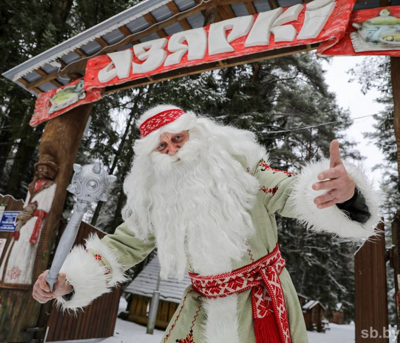 В Гродно организаторам праздников рекомендовали обратить внимание на традиционных новогодних персонажей