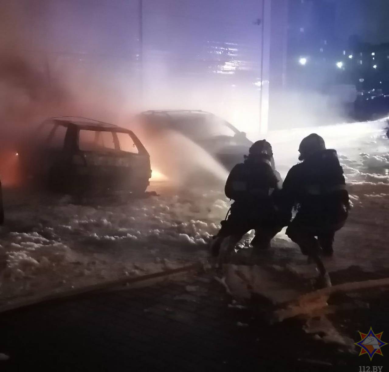 Гродненские спасатели рассказали подробности массового автопожара на Девятовке в Гродно