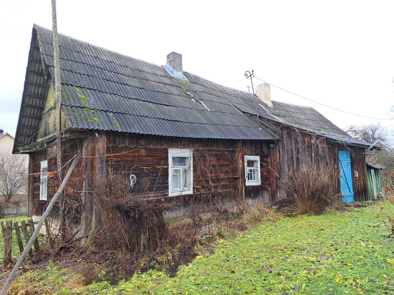 Реестр пустующих домов в Беларуси заметно вырос: только в Гродненской области на сегодняшний день свыше 2650 заброшенных хат