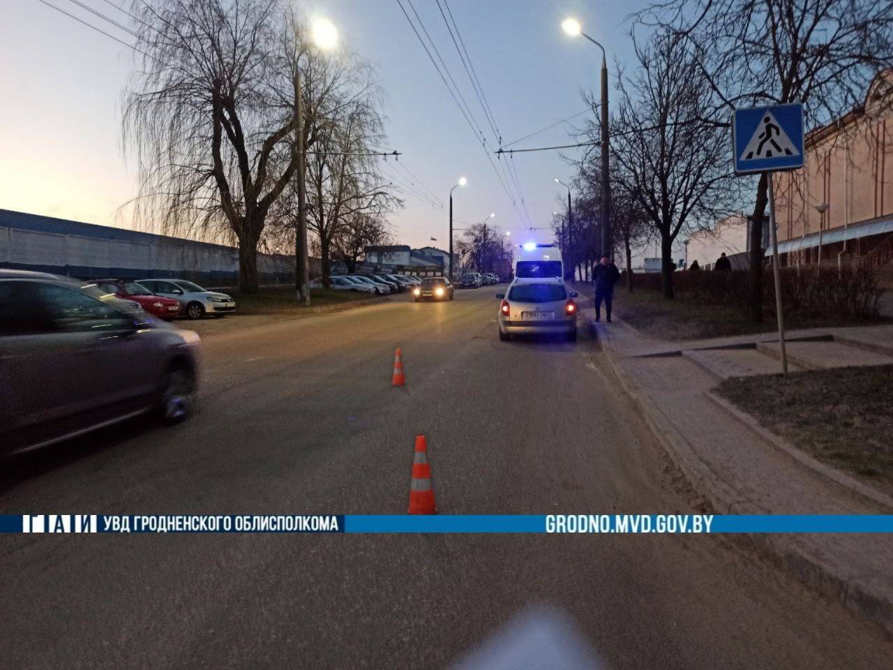 Сбил на полном ходу: в Гродно на пешеходном переходе пенсионер попал под колеса машины