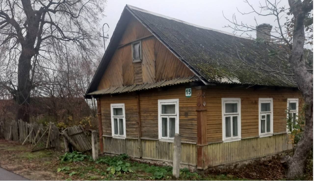 Взгляните на хату в четырех десятках километров от Гродно, которую можно взять под дачу за 40 рублей