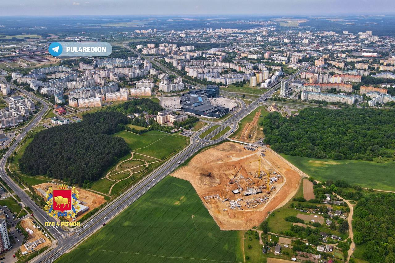 Новую больницу в Гродно строят уже почти два месяца из отведенных Лукашенко двух лет: что успели сделать