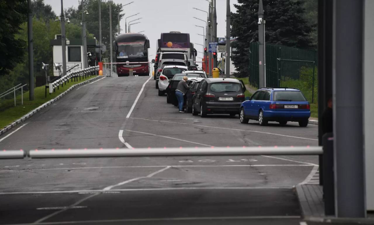 Движение через белорусско-польскую границу возобновлено