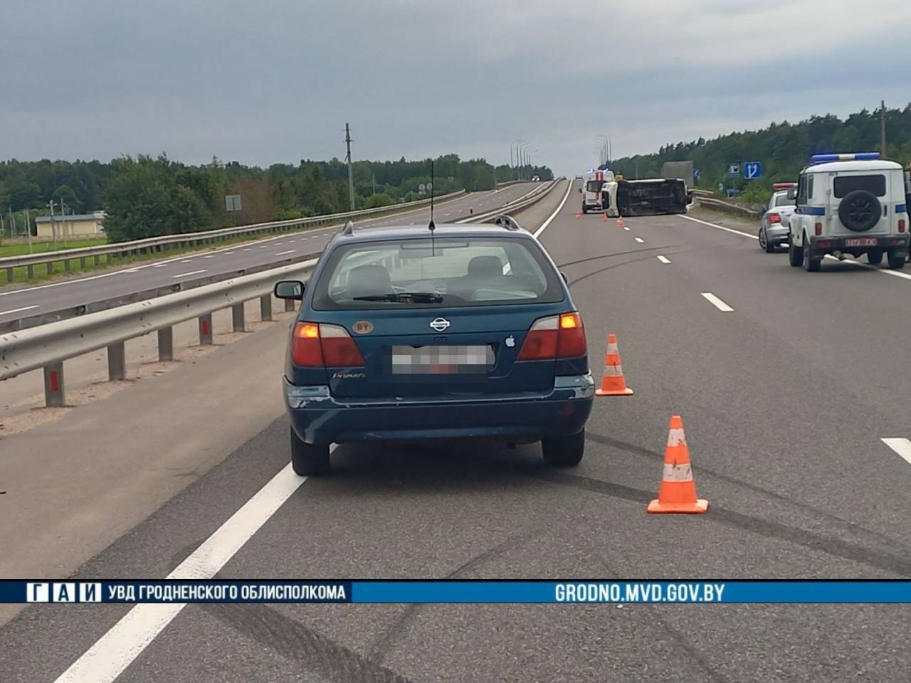 На трассе М6 под Щучином перевернулась маршрутка с пассажирами