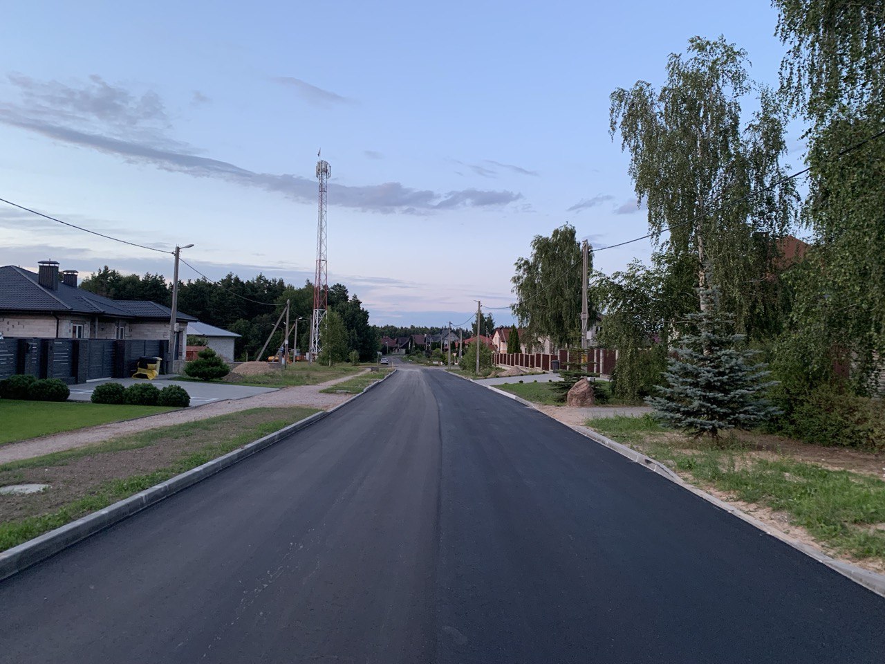 В ближайшие годы в частном секторе Гродно в порядок приведут все дороги: в микрорайоне Погораны-Кошевники уже заасфальтировали улицу, по которой ходит общественный транспорт