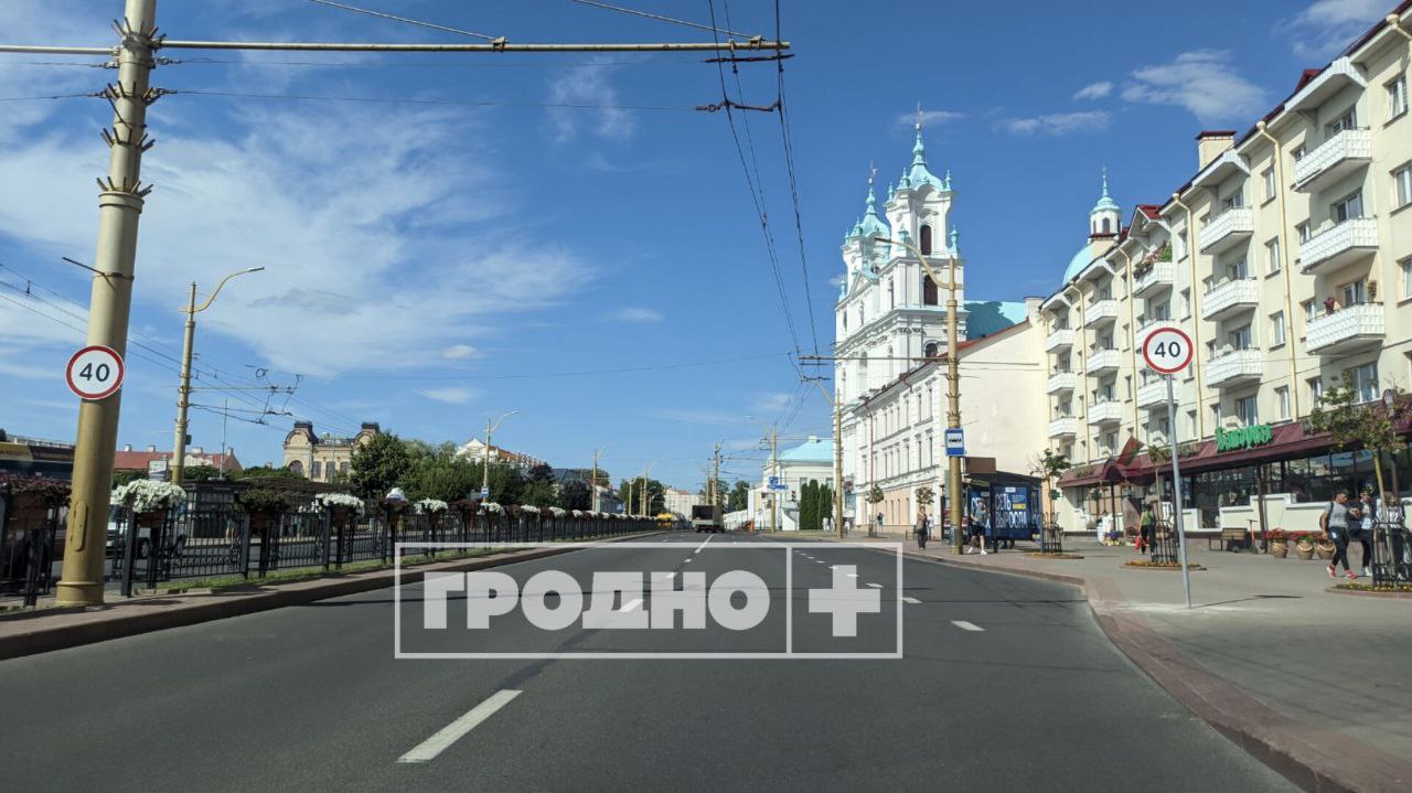 В самом центре Гродно на оживленной магистрали резко ограничили максимальную скорость