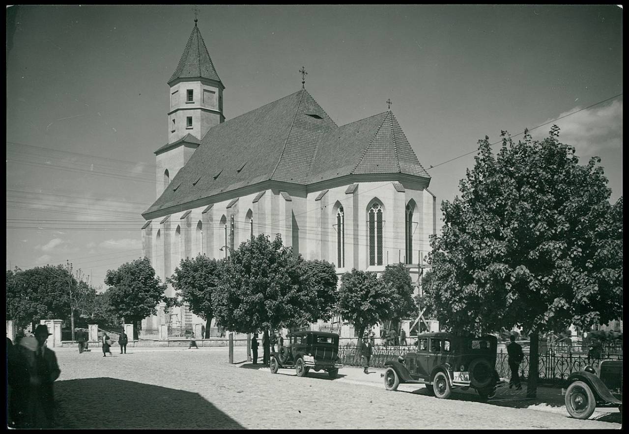 Старые фотографии Гродно оживили с помощью нейросети: смотрите, как 100 лет назад мог выглядеть город и его жители в динамике