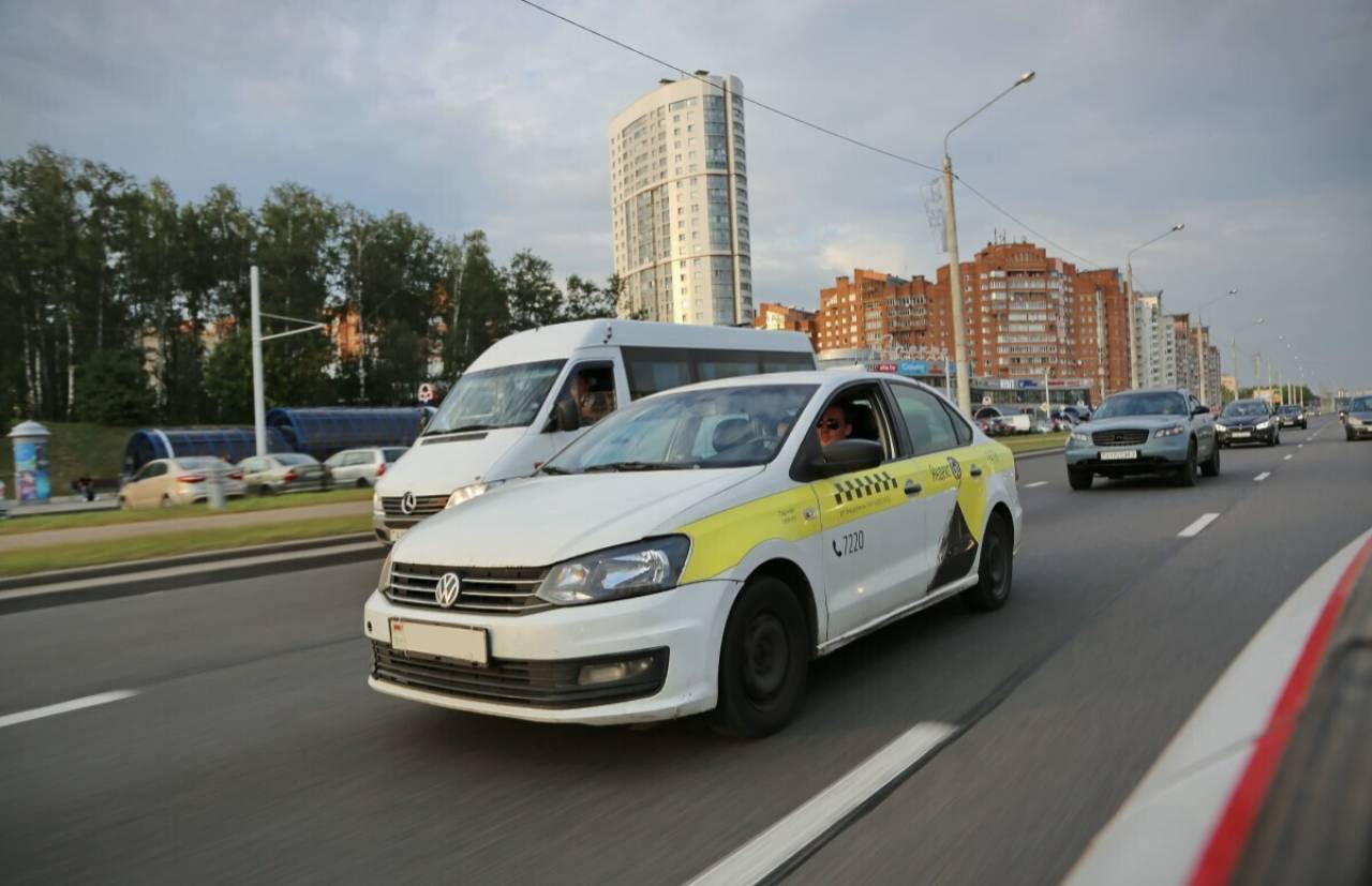 Места на курсах для таксистов в Гродно уже расписаны до октября: в Транспортной инспекции ответили на волнующие вопросы о пассажирских перевозках