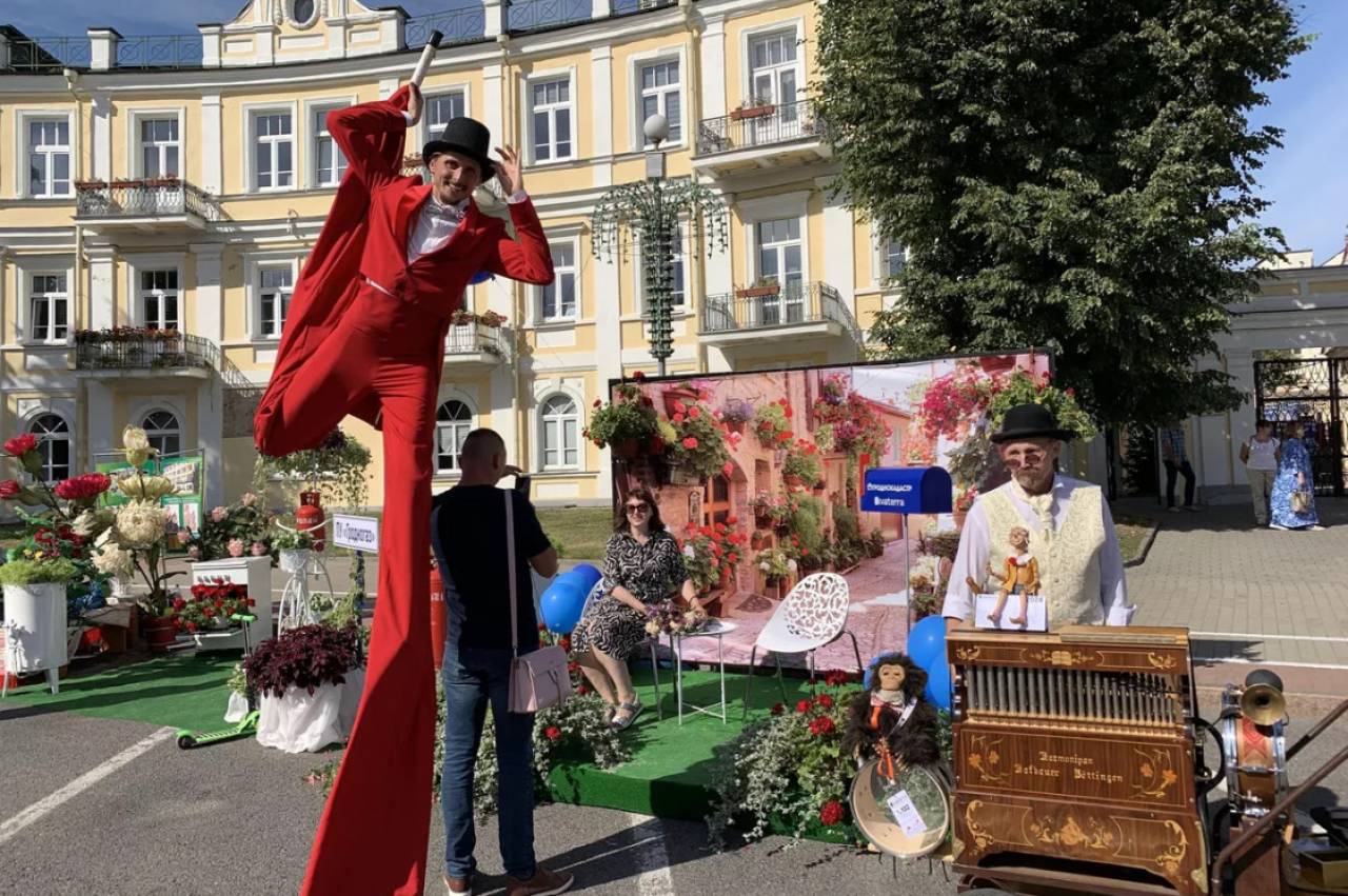 Стас Михайлов, много сыра и цветов: еще раз про самые главные локации Дня города в Гродно