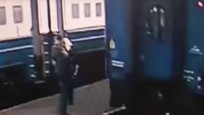 Слонимчанину показалось, что какие-то подозрительные люди заминировал дизель-поезд: Мужчину встретили на вокзале и сопроводили к медикам