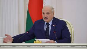 Лукашенко поручил не рассчитываться с банками ЕС, которые кредитовали строительство объектов ЖКХ и «бросили»