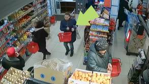 В Гродно милиция разыскивает мужчину и женщину: говорят, забрали чужой кошелек в магазине