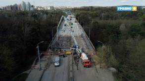 На Румлёвском мосту в Гродно начали заливать бетон