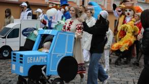 В Гродно прошел парад колясок