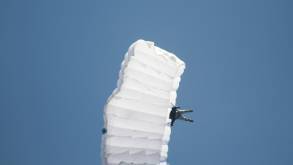 Под Гродно будут соревноваться парашютисты – увидеть прыжки могут все желающие