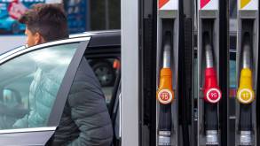 Подсчитано, на сколько подорожал бензин за полгода в Беларуси и других странах