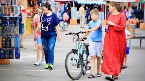 Сколько стоит собрать ребенка в школу: обзор цен на школьной ярмарке в Гродно