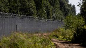 Европа за забором: Литва достроила ограждение с колючей проволокой на границе с Беларусью