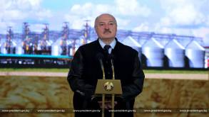 Лукашенко: многодетных в Беларуси обеспечат жильем в течение двух лет