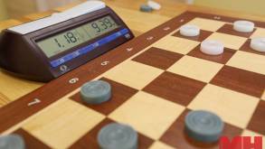 Гродненец обыграл действующего чемпиона мира по шашкам на гродненском турнире