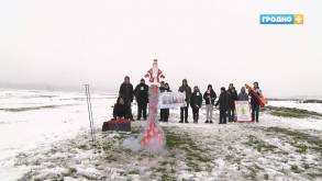 Смотрите, как Деда Мороза запустили в небо. Гродненские школьники повели традиционный предновогодний запуск ракет