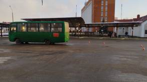 В Ошмянах автобус переехал пенсионерку — на автовокзале она решила обойти автобус сзади