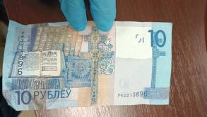 Цена вопроса 30 рублей: в Гродно задержали начальника станции техосмотра за фиктивные «дозволы»