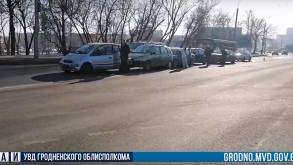 «Паровоз» года: в Гродно столкнулись сразу шесть автомобилей