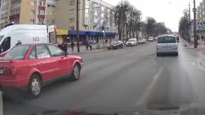 Новые подробности о ДТП у автовокзала в Гродно: сбитый мужчины был пьян и перебегал дорогу на «красный». Все это попало на камеру наблюдения