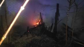 Три хозпостройки, жилой дом и гараж: пять пожаров за сутки произошли в Гродненской области