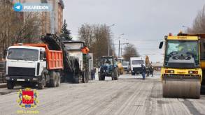 Лукашенко рассказал, как решить проблему с дорогами в Беларуси