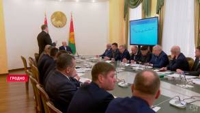 Лукашенко в Гродно: «Мы создали для скота дворцы. Зачем их строили?»