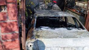 Спасатели прибыли за 4 минуты: в Гродно в Южном прямо в гараже сгорел автомобиль
