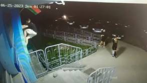 В Гродно пьяный парень сорвал флаг прямо под камерой. Его ждет суровое наказание