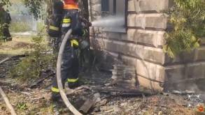 Сгорели здание детсада и сарай: игры детей с огнем на выходных привели к двум пожарам в Гродненской области