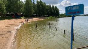 Испортили самое чистое озеро под Гродно: город остался без мест для купания