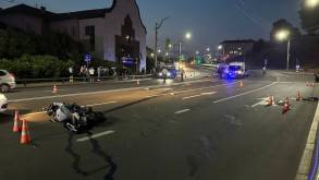 Кадры аварии, в которой на Мостовой в Гродно погиб мотоциклист, показали по ТВ