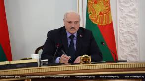 Лукашенко: никто в колхозе не может уволиться без решения руководителя