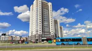 Как мини-заправка, только без автотоваров: в Гродно в Грандичах открылся фирменный магазин «Белоруснефти»