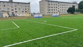 В Гродно завершается реконструкция футбольного стадиона с покрытием нового поколения