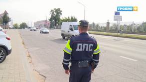 Не заметил пешехода, т.к. засмотрелся на сотрудников ГАИ. В Гродно прошел очередной рейд по соблюдению ПДД