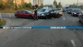 В ГАИ Гродно назвали причины утренней пробки на Девятовке: из-за невнимательности женщины оказались разбиты сразу три автомобиля
