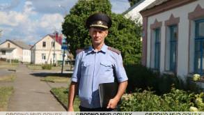 Гродненец, проработавший 10 лет учителем, в 32 года пошел работать в милицию, уехал в Мостовский район, а в 47 занялся карате