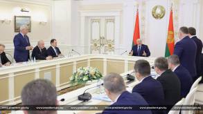 Лукашенко: правительство вместо конкретного дела врет и дезинформирует