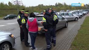 В Гродно во время рейда ГАИ с телевидением по такси задержали пьяную женщину-водителя
