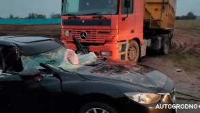 Под Щучином Mazda врезалась в буксировочный трос – водитель разыскивает очевидцев